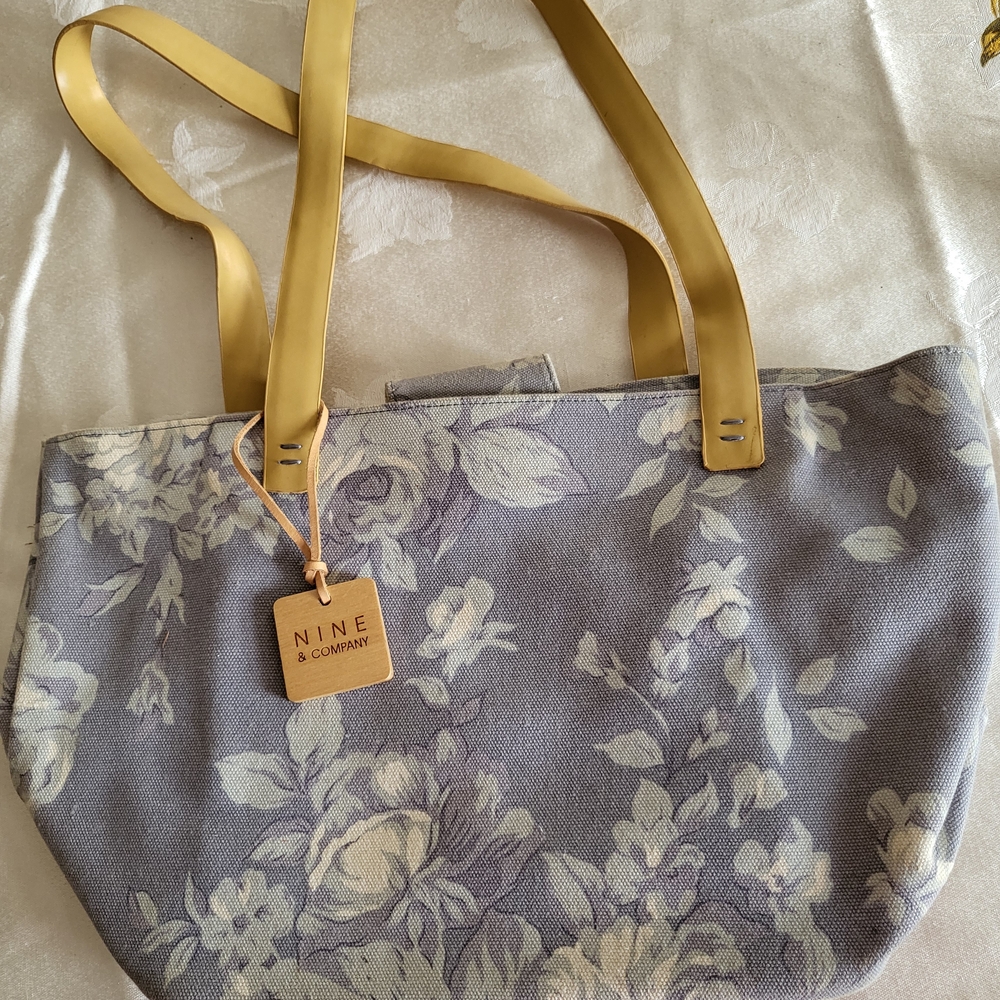 Nine & Co. Floral Tote in Gray/Blue and Tan